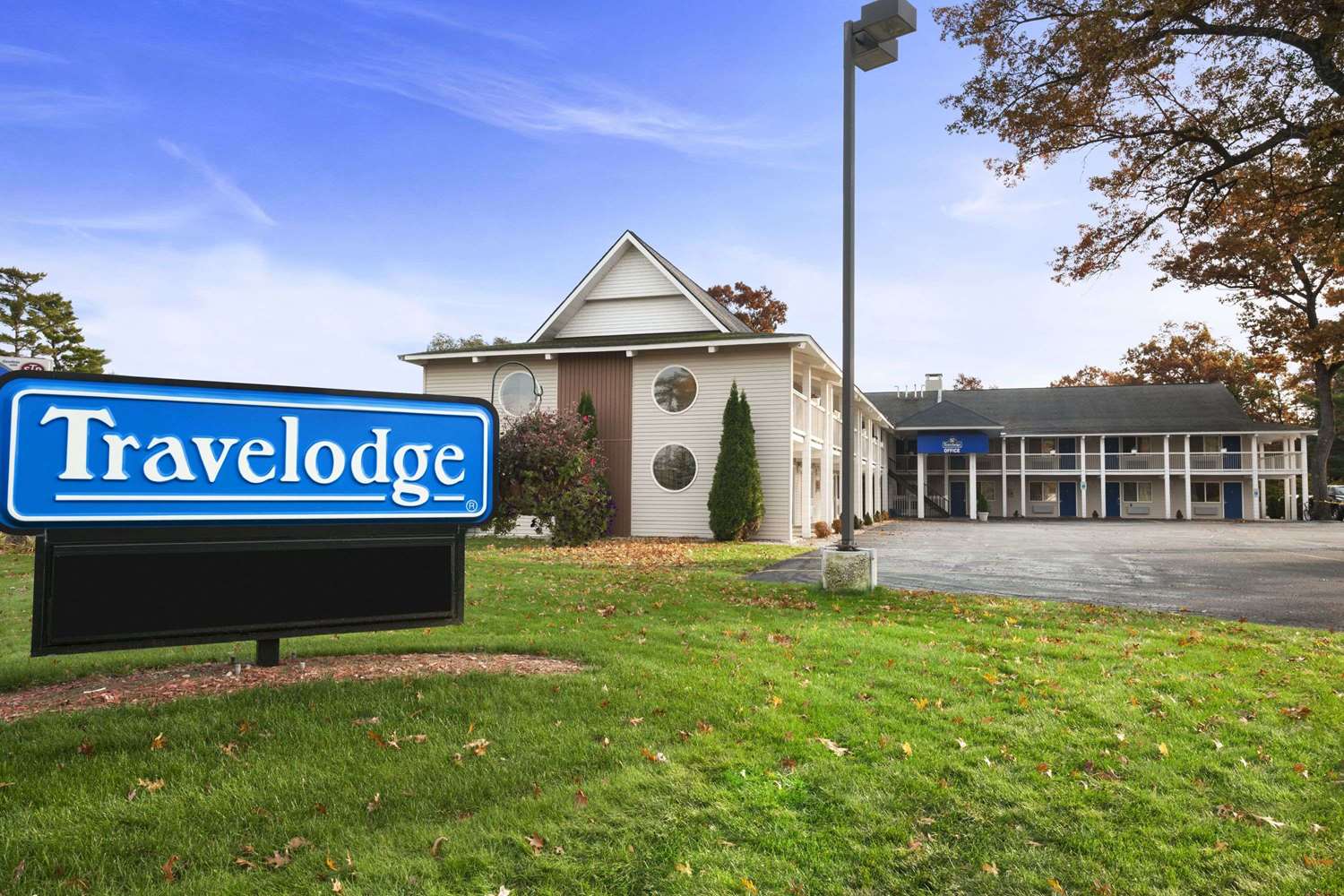 Travelodge by Wyndham Traverse City MI 1/27