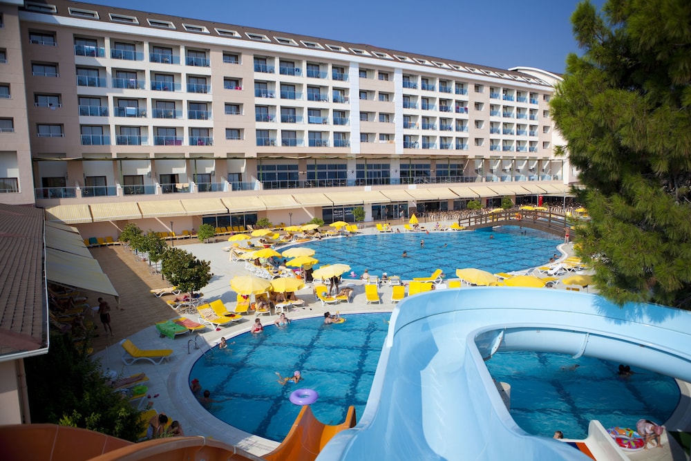 Casa Fora Beach Resort 6/67