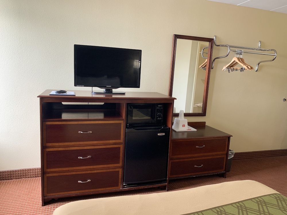 Days Inn by Wyndham Winchester North 43/57