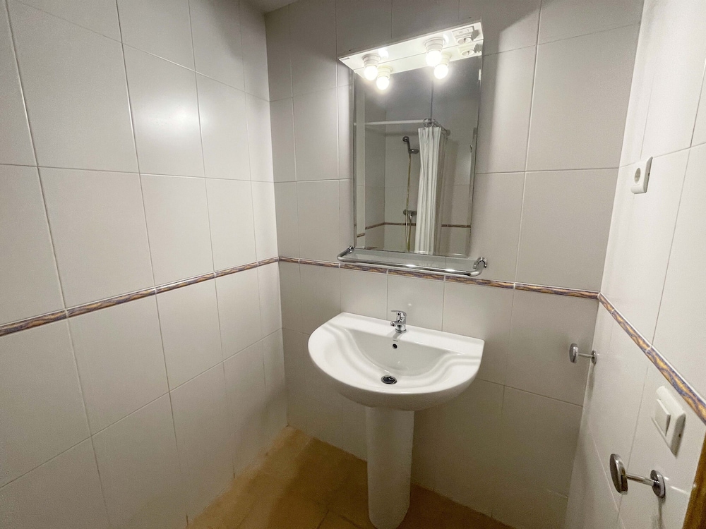 APARTAMENTOS EL PILAR 3000 27/34