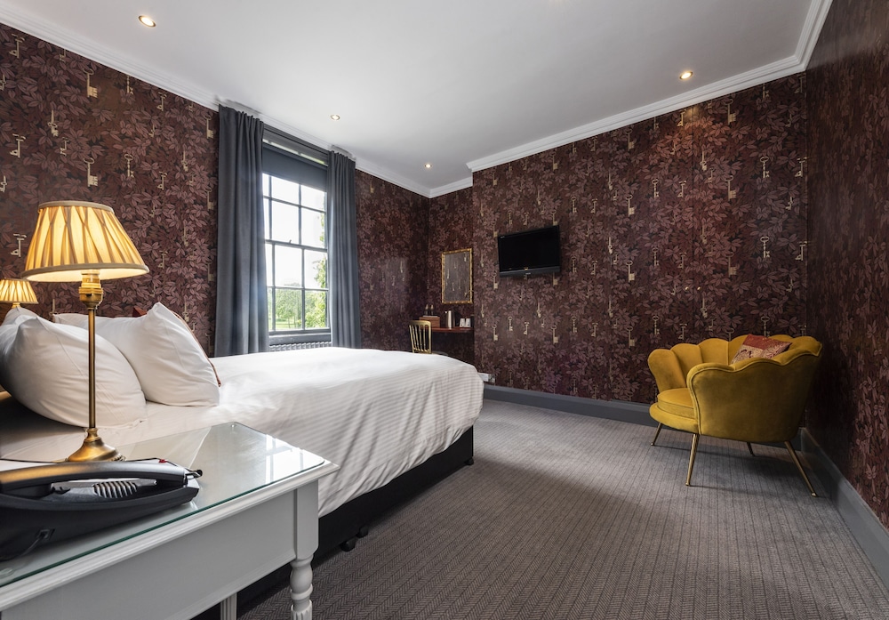 Statham Lodge Hotel 11/50