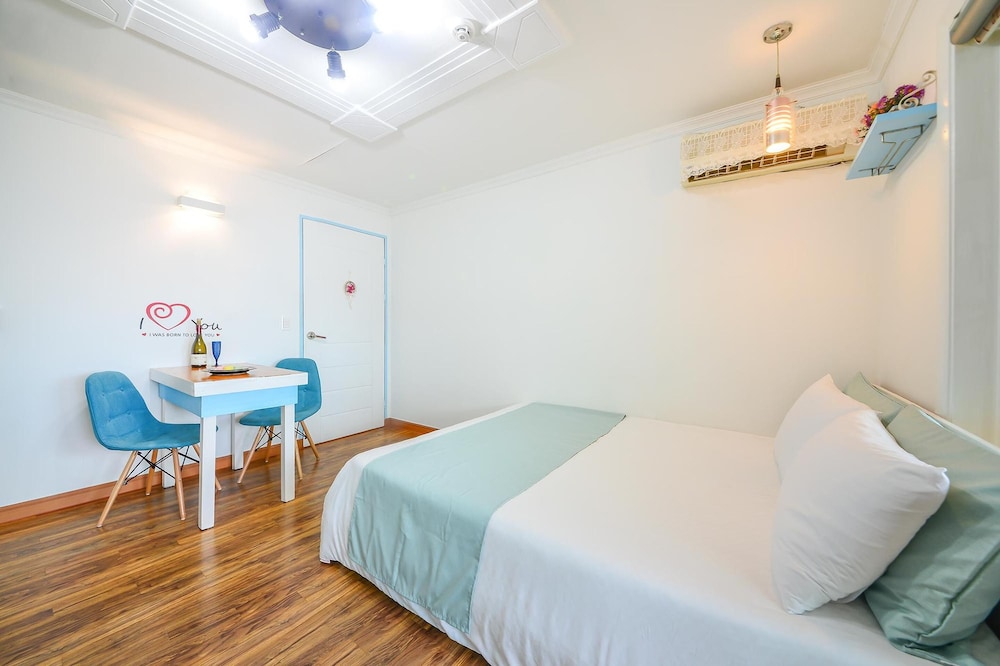 Geoje Blue Neoul Pension 12/50