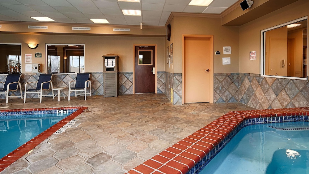 swimming pool spa