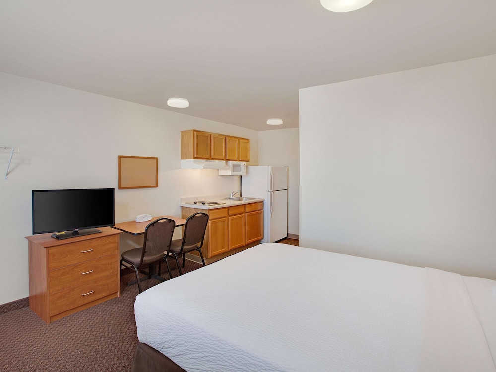 Studio 6 Extended Stay El Paso East TX 12/54
