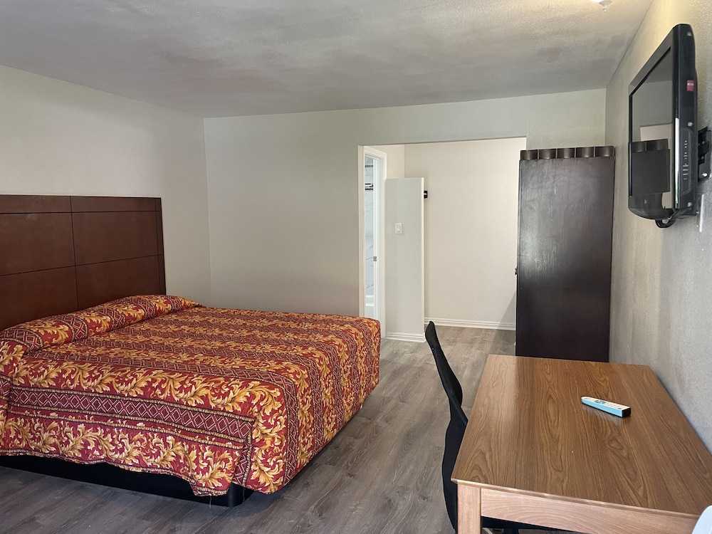 Travelodge by Wyndham Fairplex Pomona 17/57