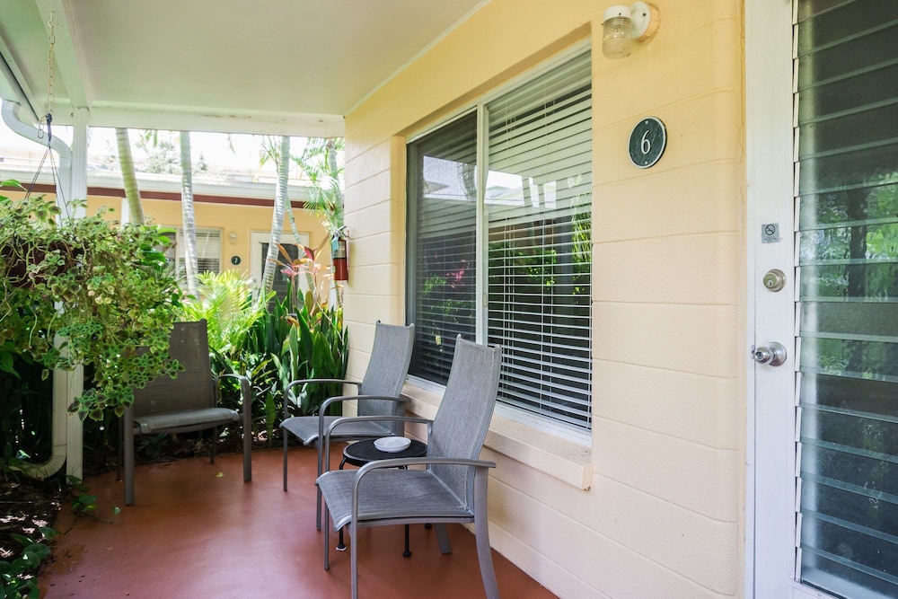 Tropical Villas of Venice Beach 35/71