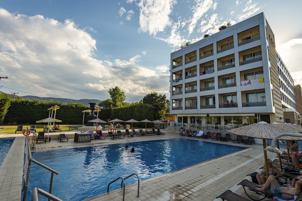 Dolphin Hotel Resort And Conference 6/43