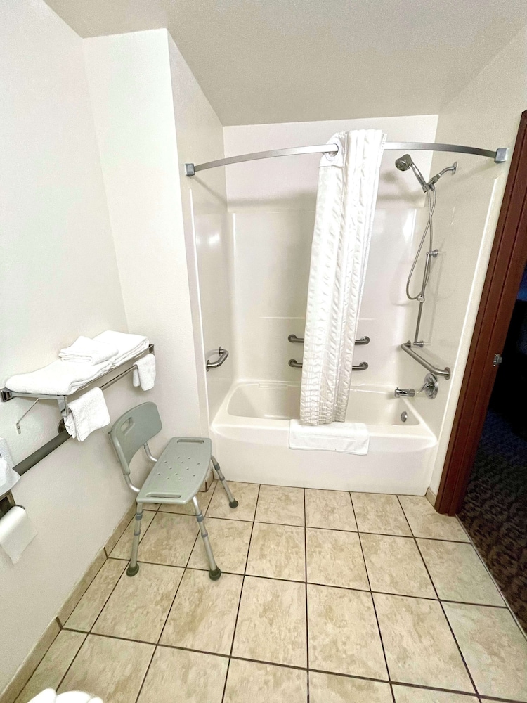 SureStay by Best Western Prince Frederick 48/49