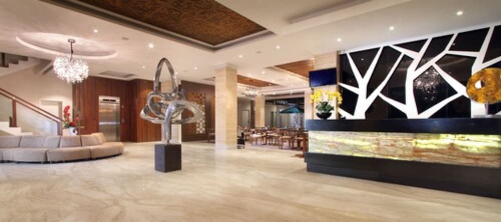 GETS HOTEL 8/34