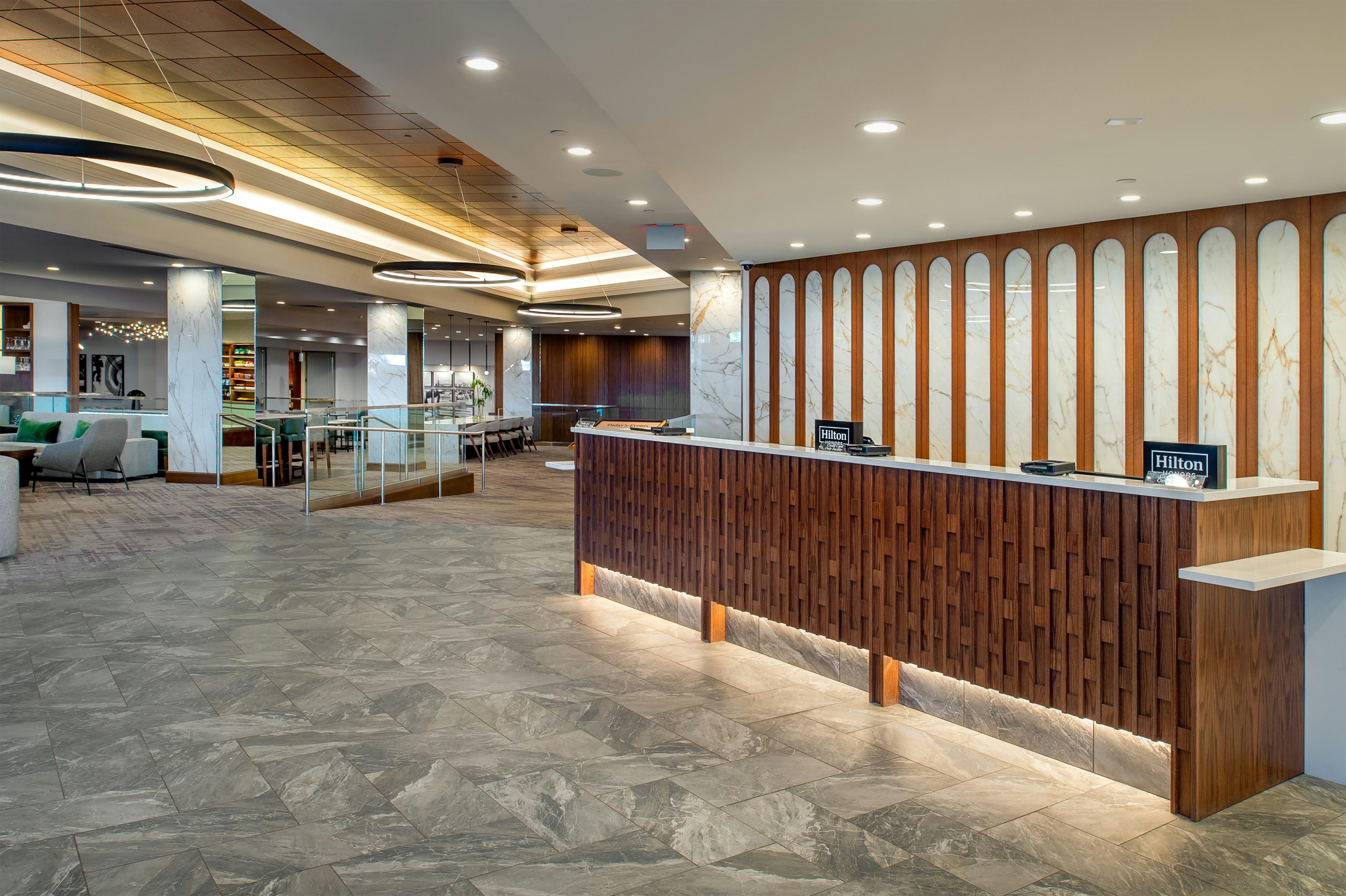 Lobby at Hilton St. Louis Airport, ST LOUIS - MO