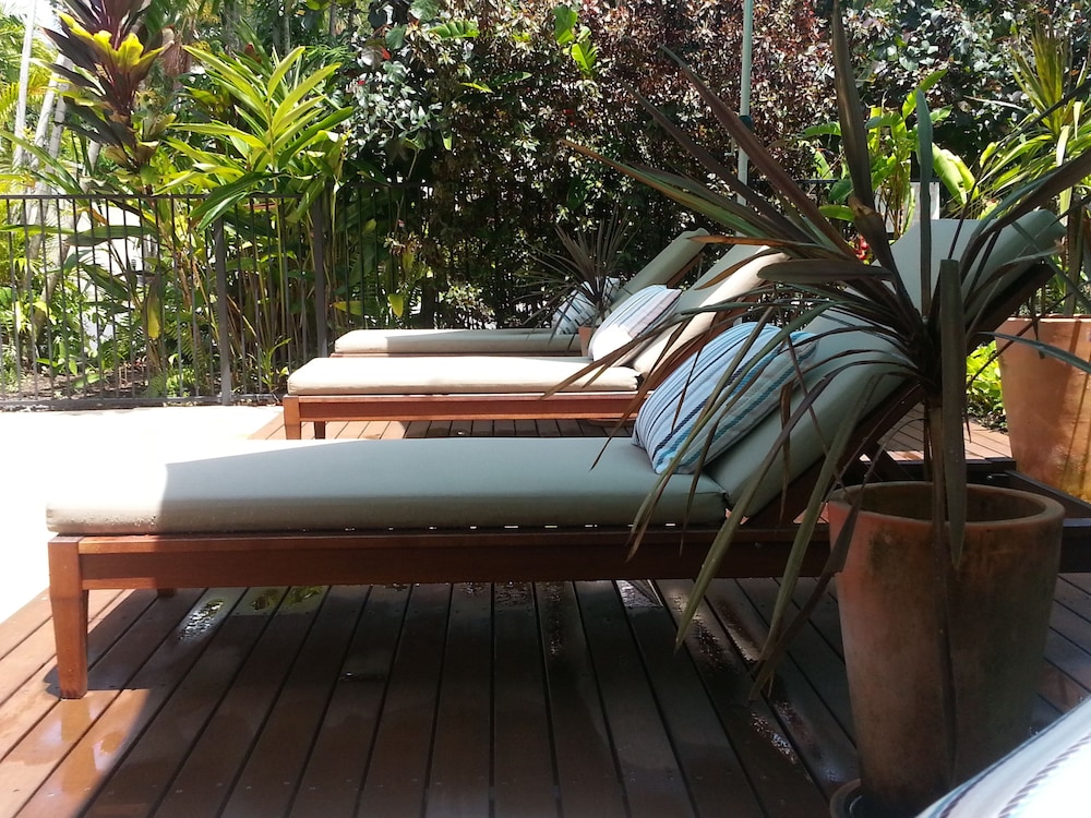 CLIFTON SANDS HOLIDAY APARTMENTS 5/49