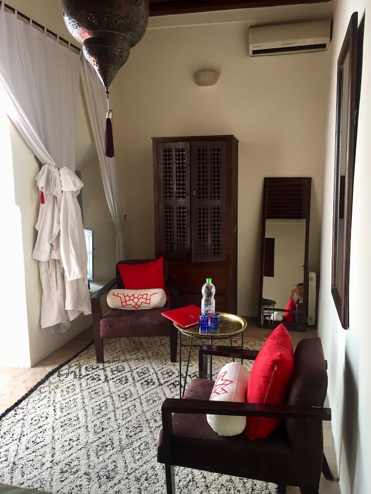 Riad Tizwa 26/50