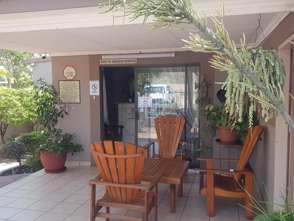 Country Blue Luxury Guest House 10/44