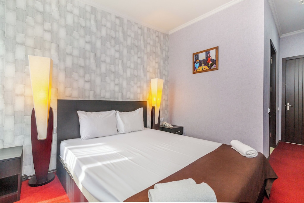 HOTEL MARLYN 32/71