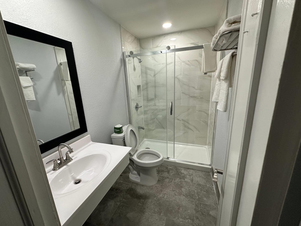 Birchwood Suites 49/50
