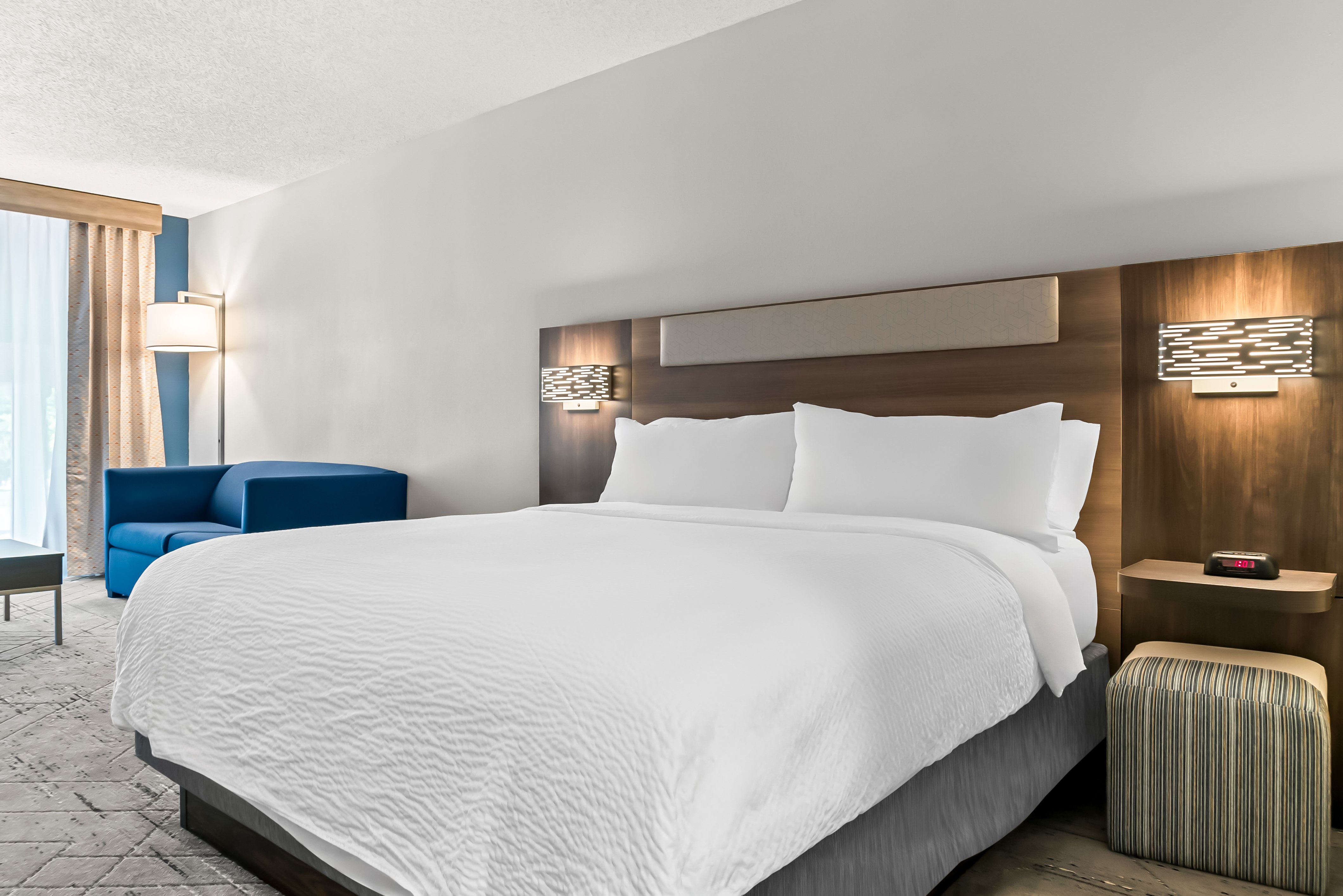 Holiday Inn Express Hotel & Suites Detroit-Novi 14/69