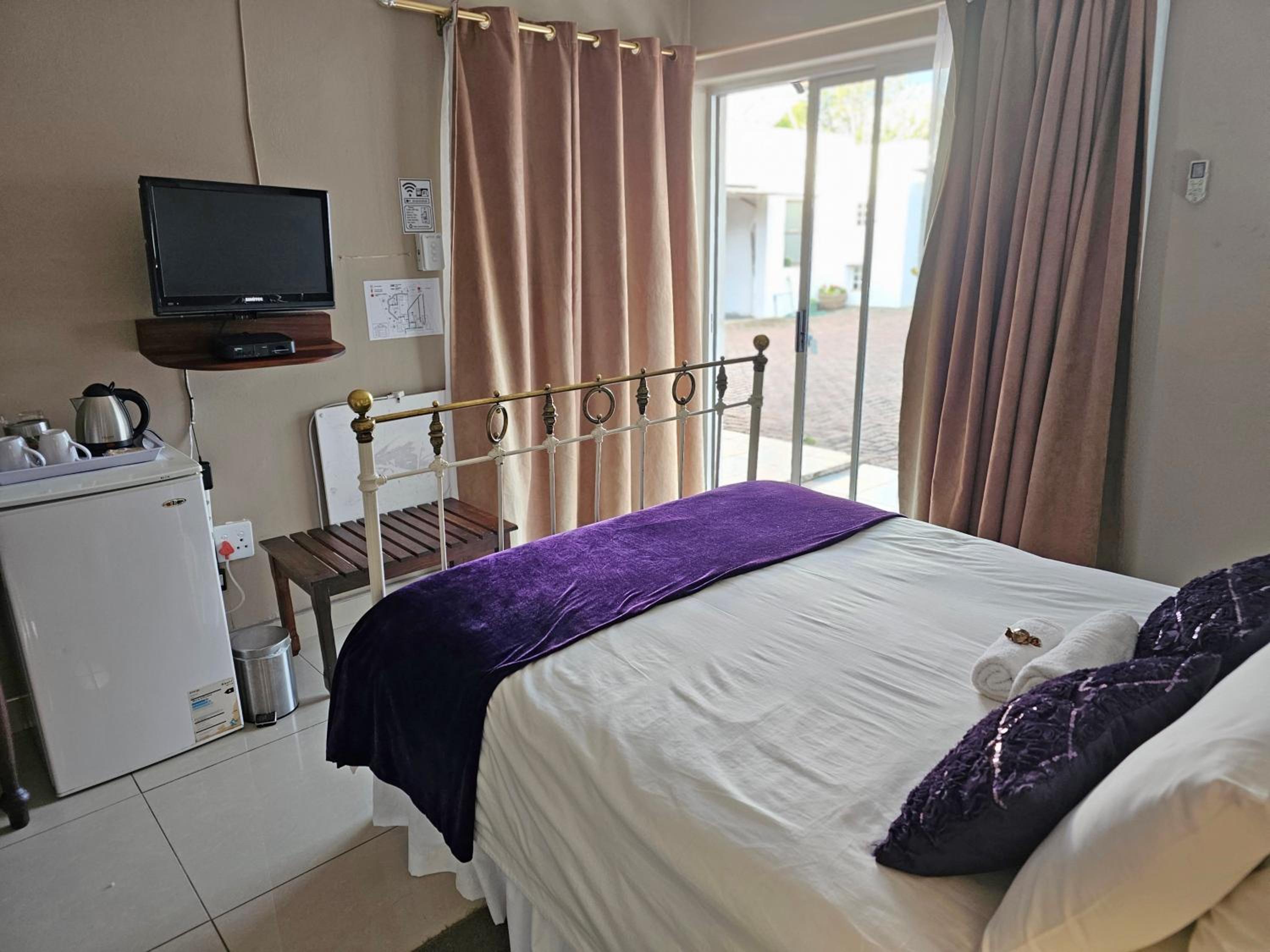 Bettie's Luxury Lodge 20/45