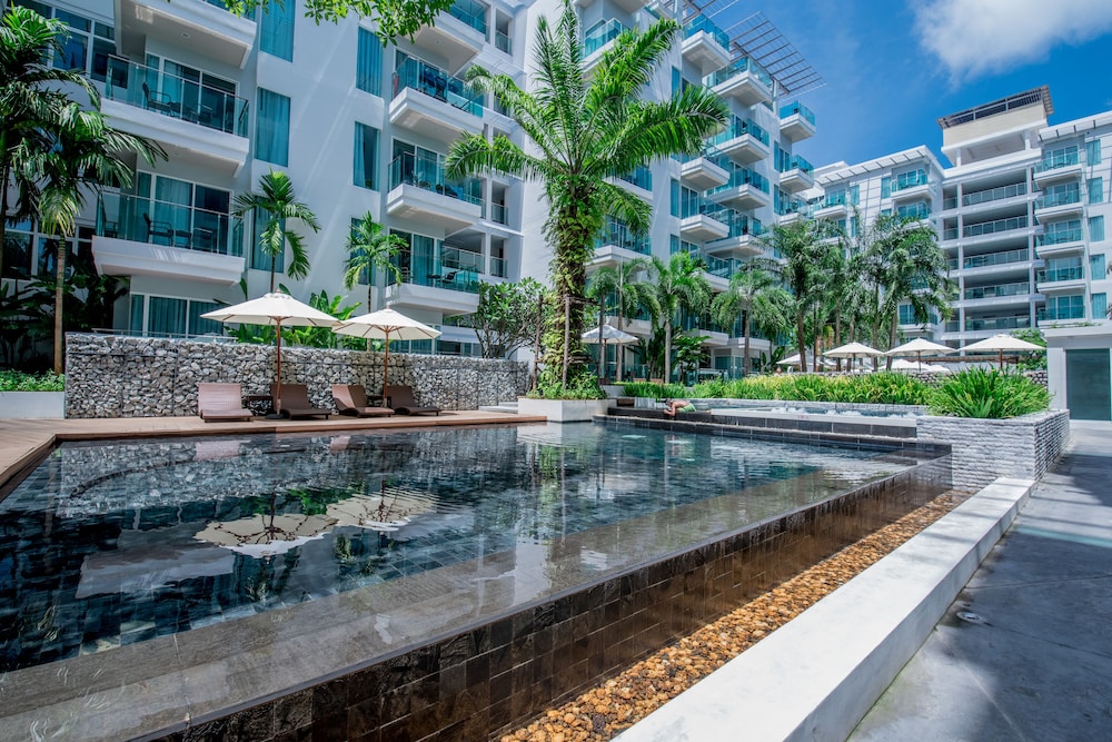 Fishermen's Harbour Urban Resort 44/50