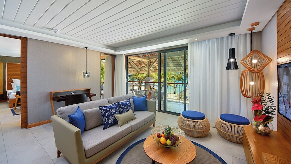 Paradis Beachcomber Golf Resort and Spa 45/65