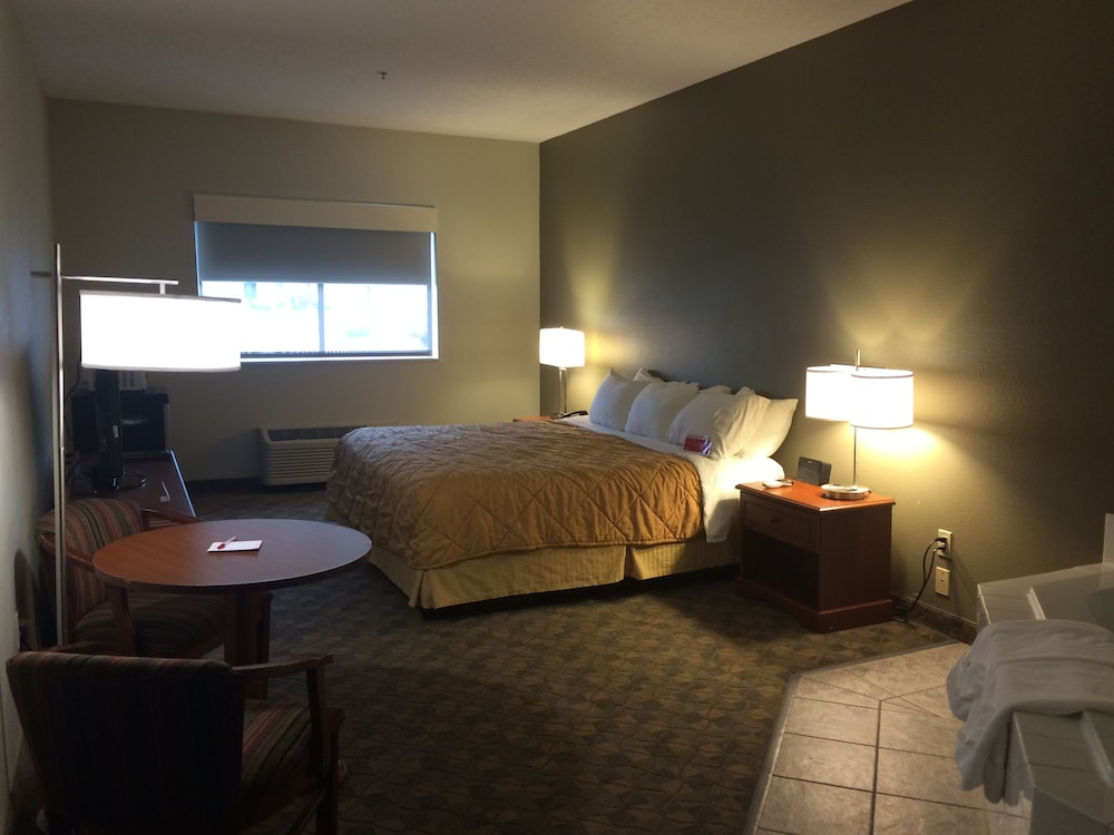 Comfort Inn Huntington Near University Area 10/48