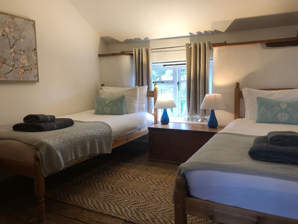 Somerset Country Escape 7/50