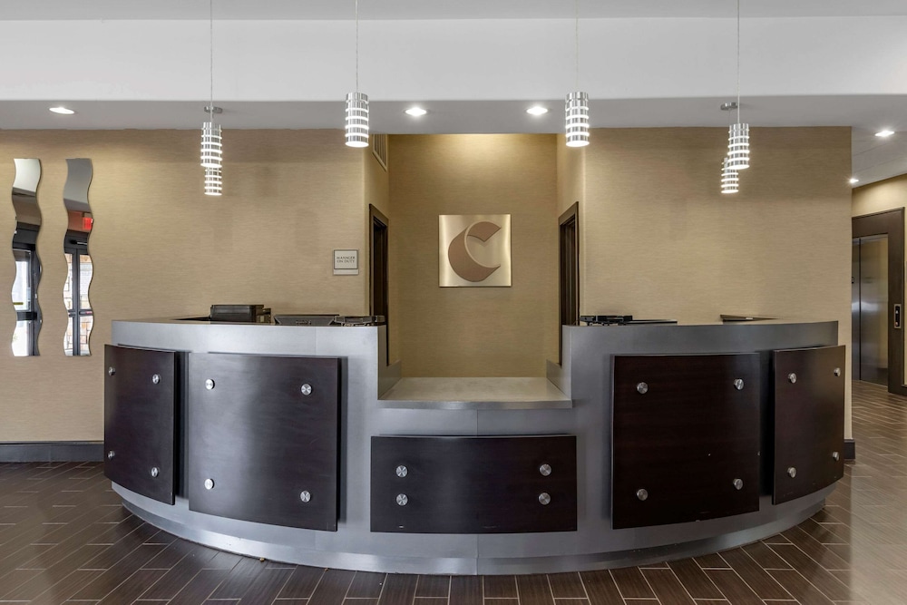Comfort Suites West Dallas Cockrell Hill 7/35