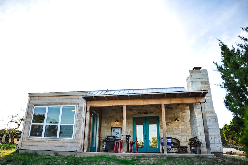 Hill Country Casitas 2/73