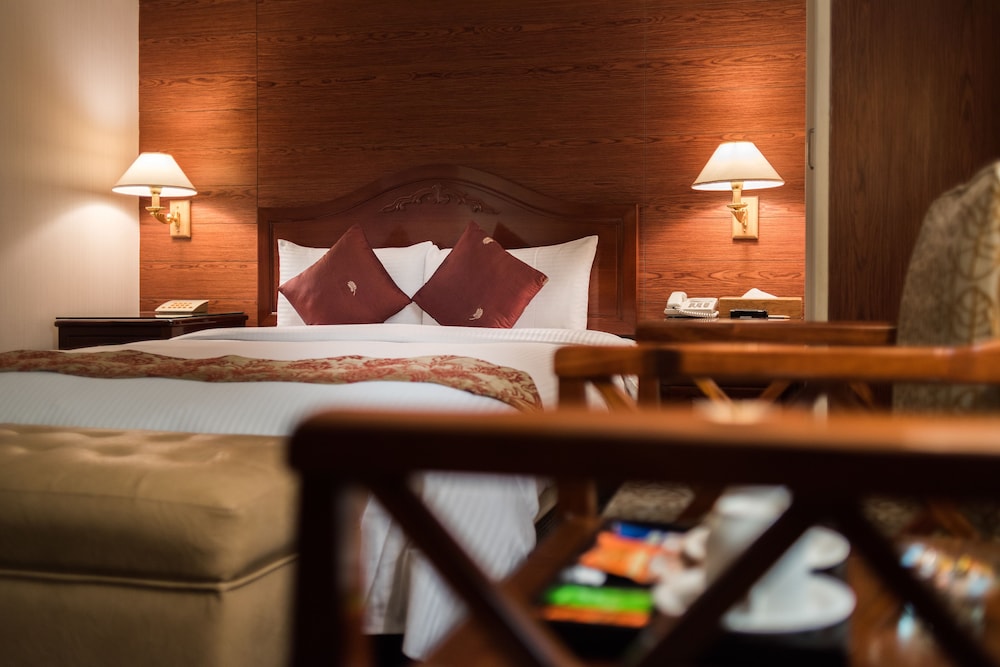 New City Hotel 26/41