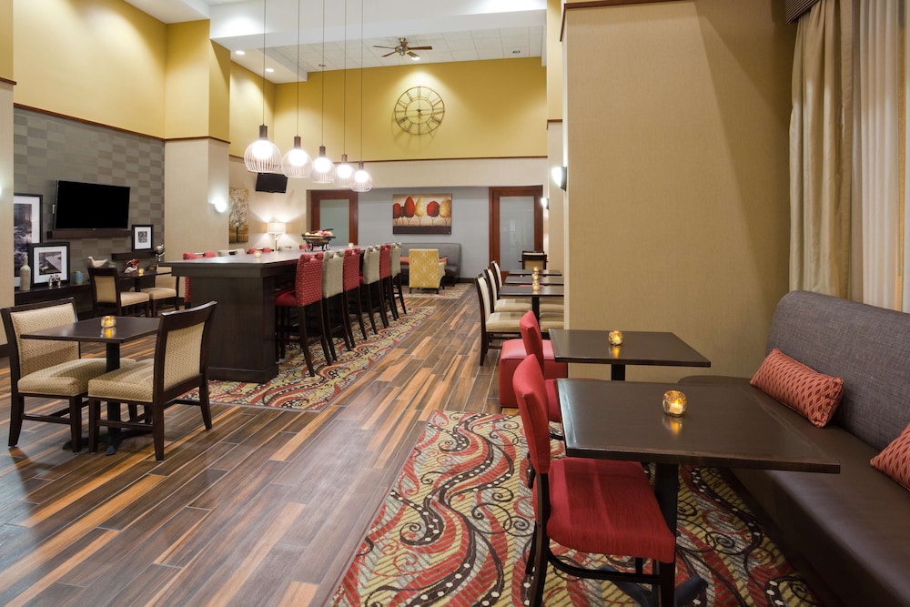 Hampton Inn & Suites Lino Lakes 29/41