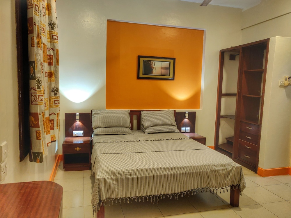 Marigold Guest House 3/11