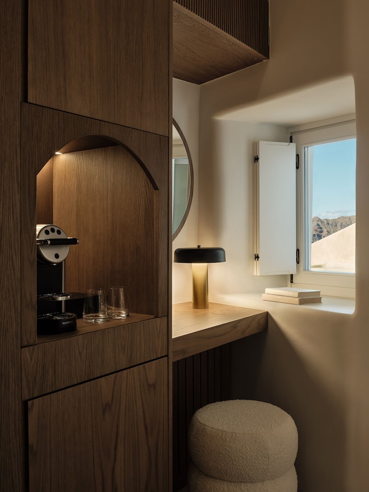 Prestige, Suite, King Bed, Private Infinity Pool, Hot Tub