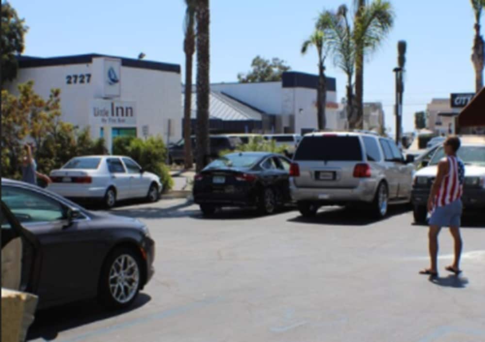 Little Inn By The Bay Newport Beach 30/45