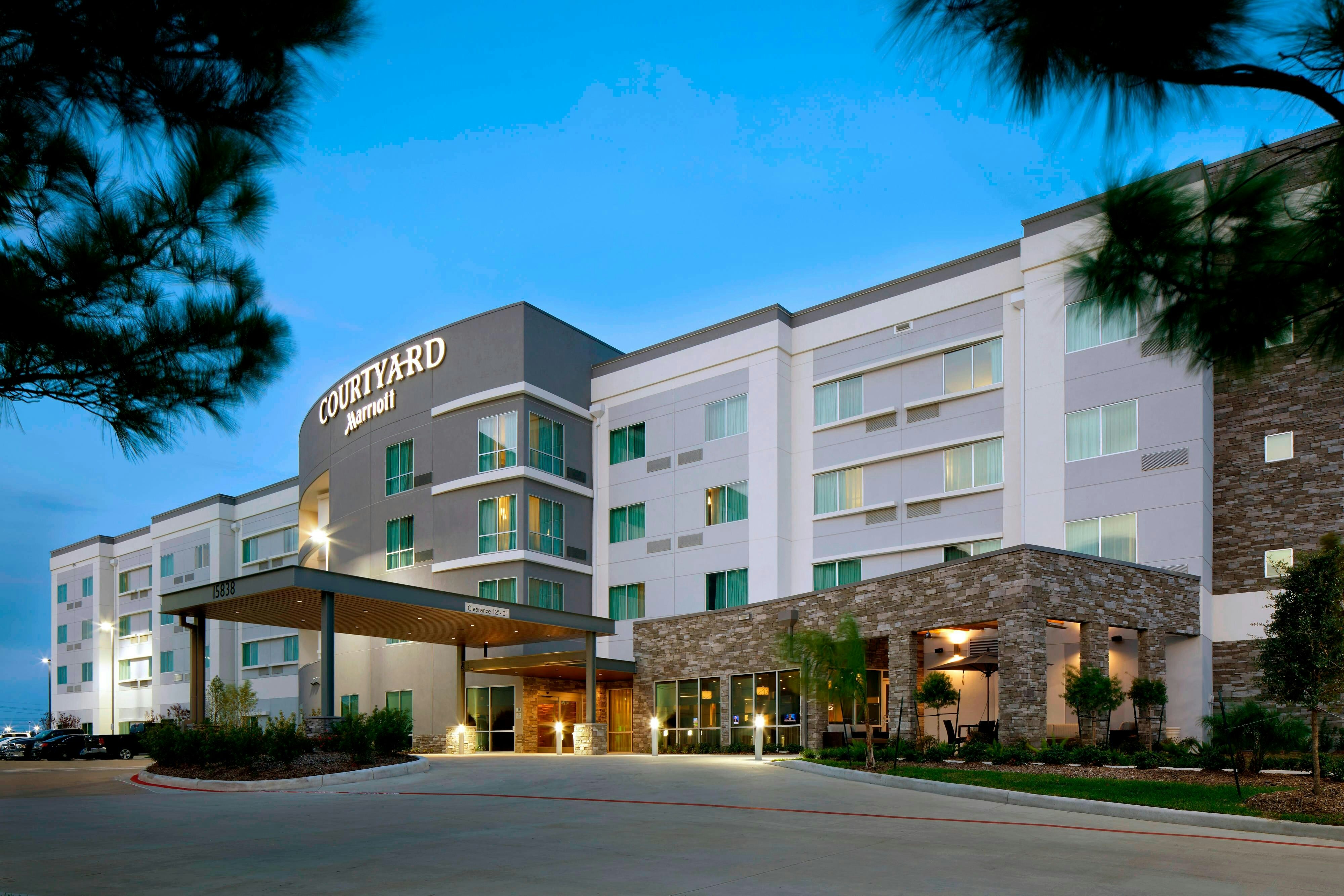 Courtyard Houston Intercontinental Airport in HOUSTON - TX
