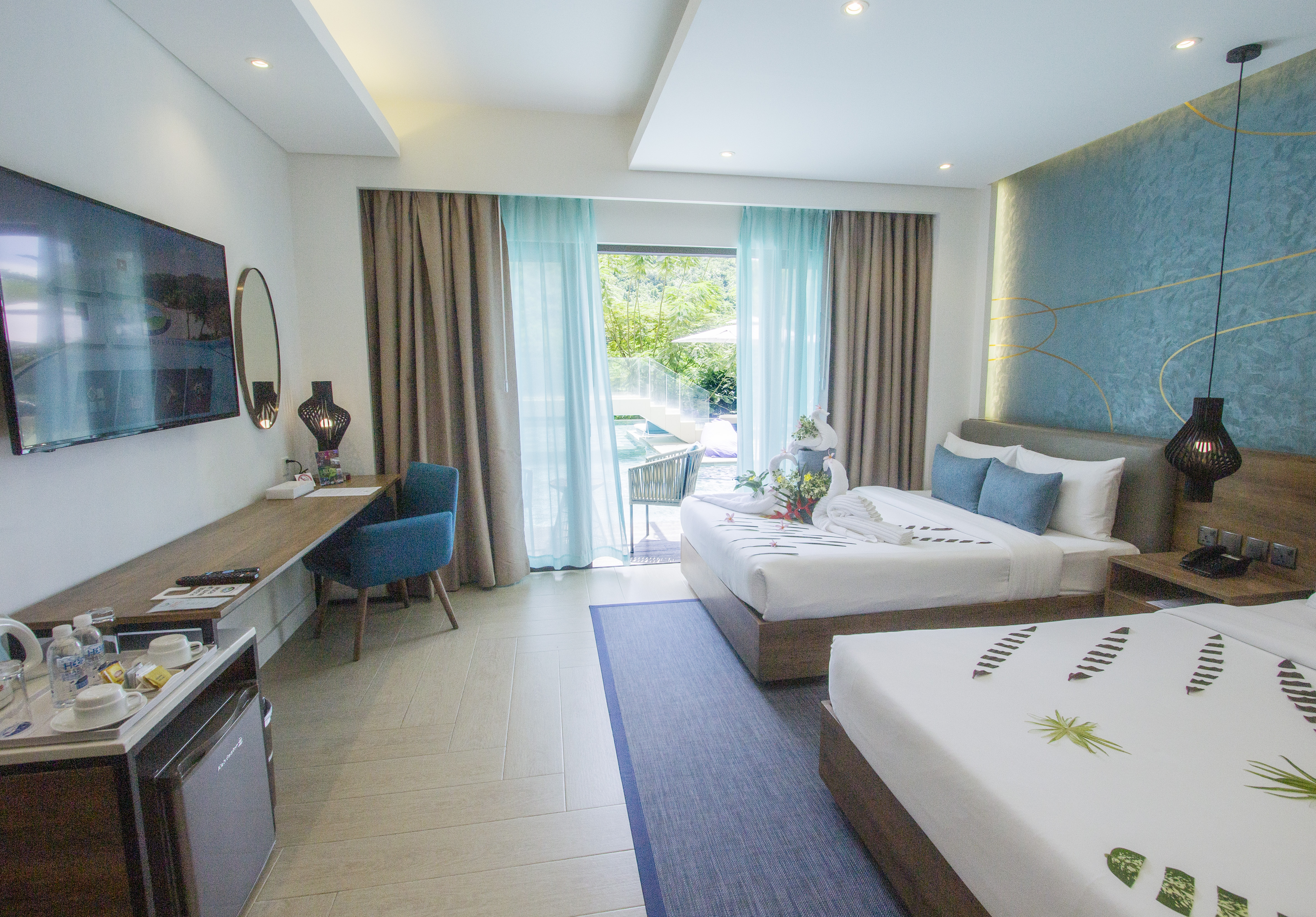 Grand, Connecting, Premier, Pool Access، Fairways And Bluewater Newcoast Boracay 2/2