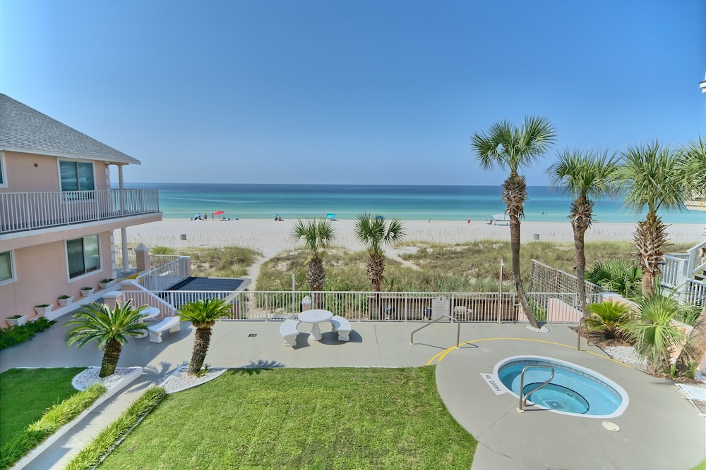 Pineapple Villas On Laguna Beach secondary