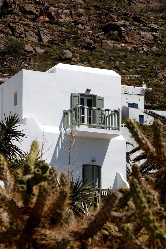 Olia Hotel 4/59