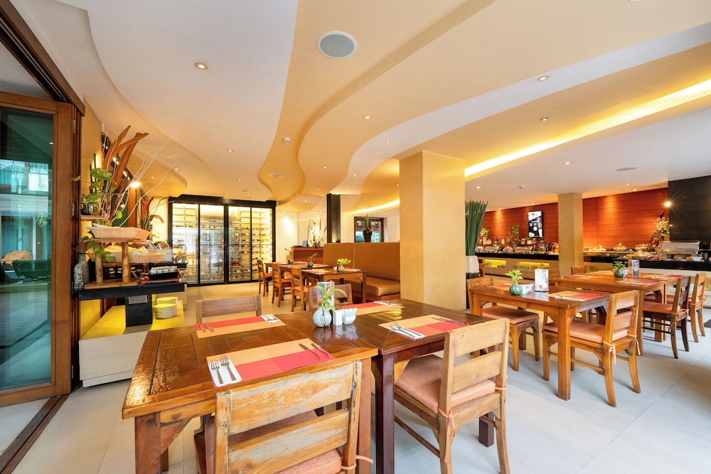 La Flora Resort Patong 50/70