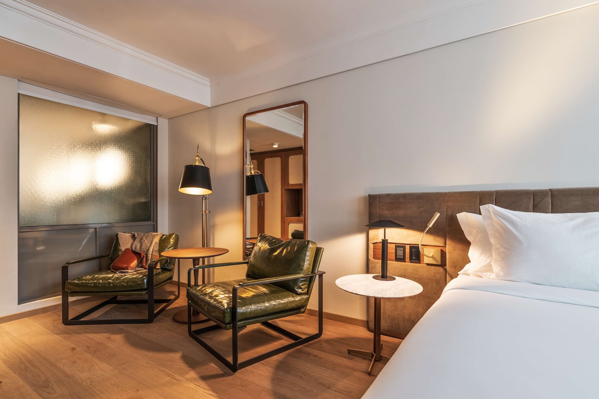 Deluxe Twin Bed Sea View