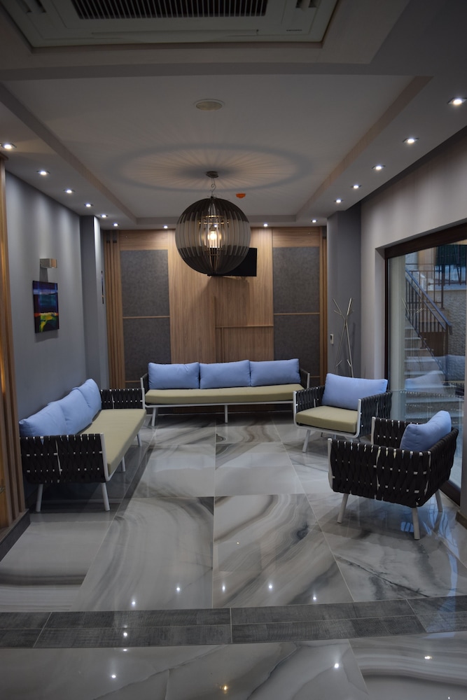 Cristiani Hotel 9/33