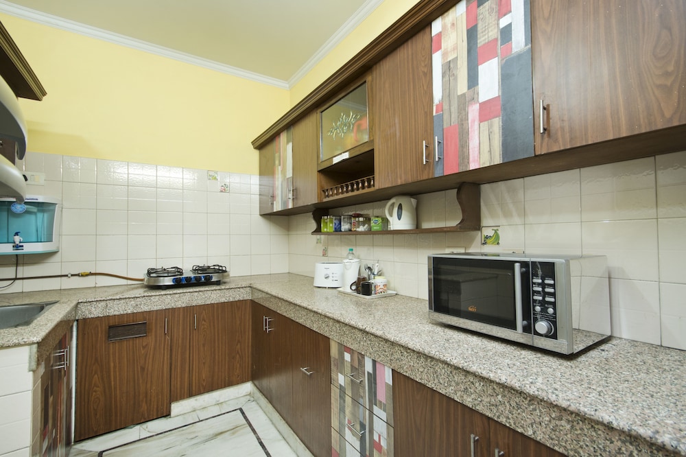 Praskash Kutir 56/70