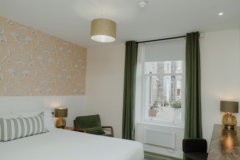 غرفة تنفيذية مفردة بسرير مزدوج، Fishers Hotel 2/10