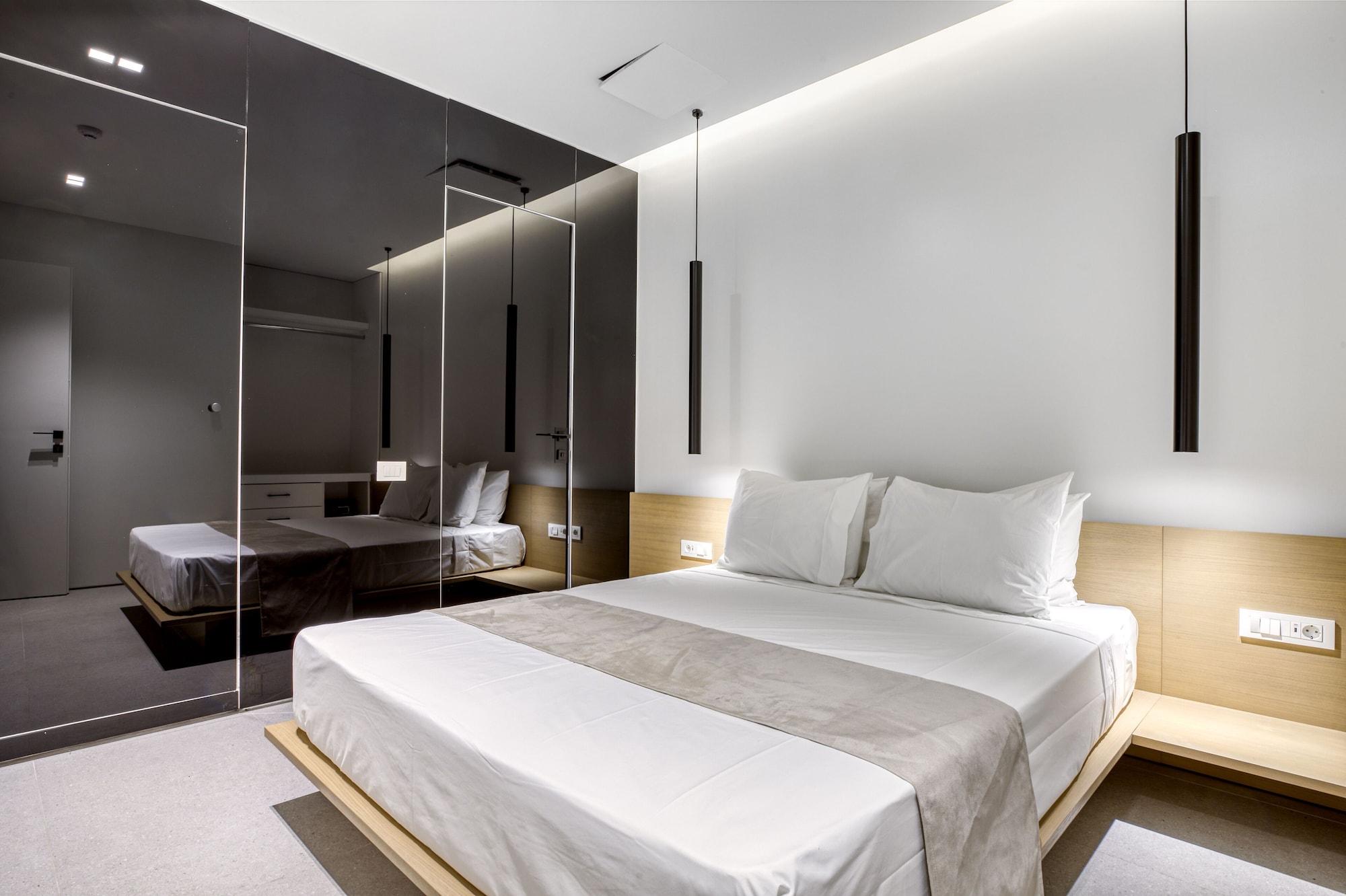 2 BEDROOMS, APARTMENT