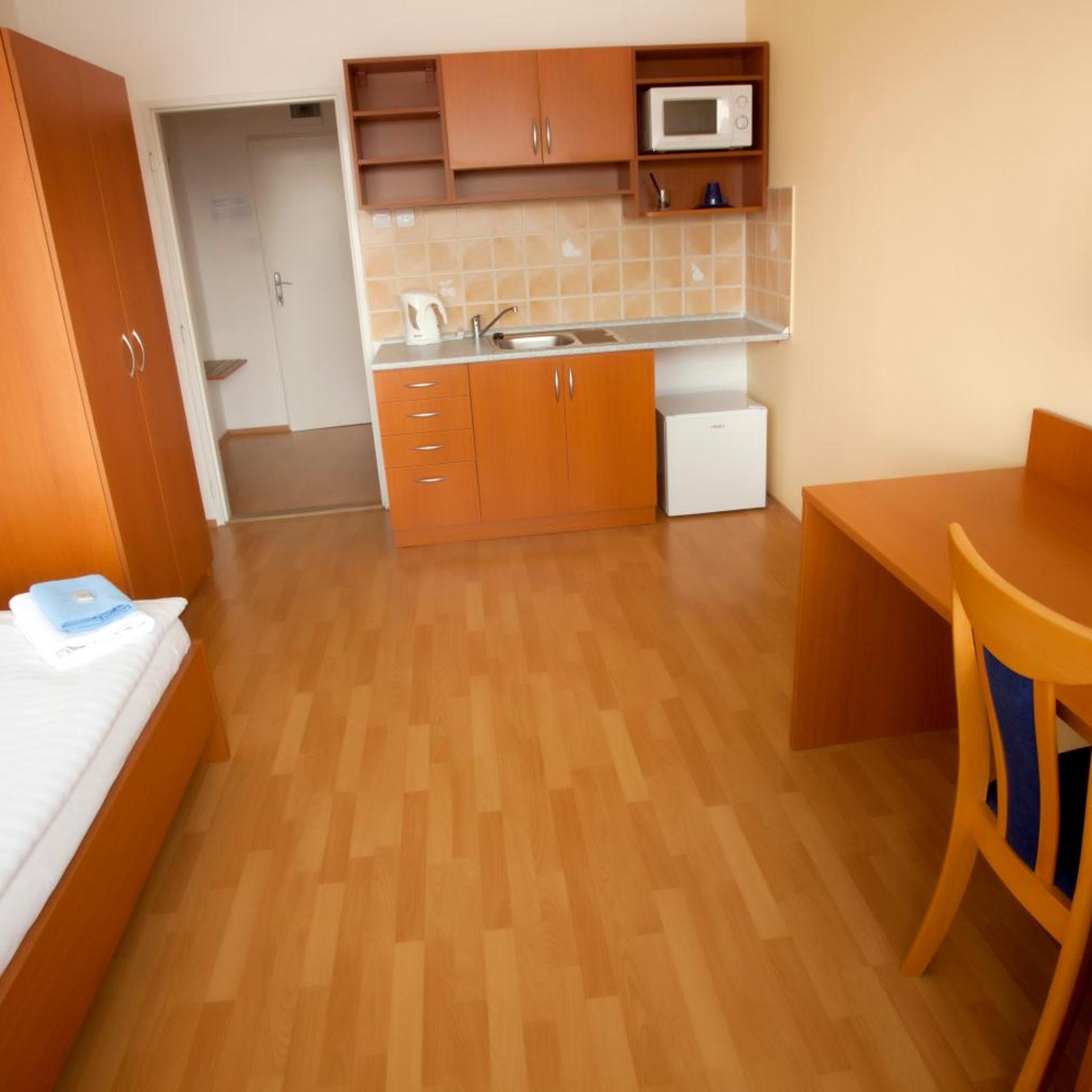 Hotel Veronika 27/50