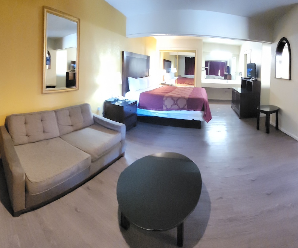 Mission Inn and Suites 19/22