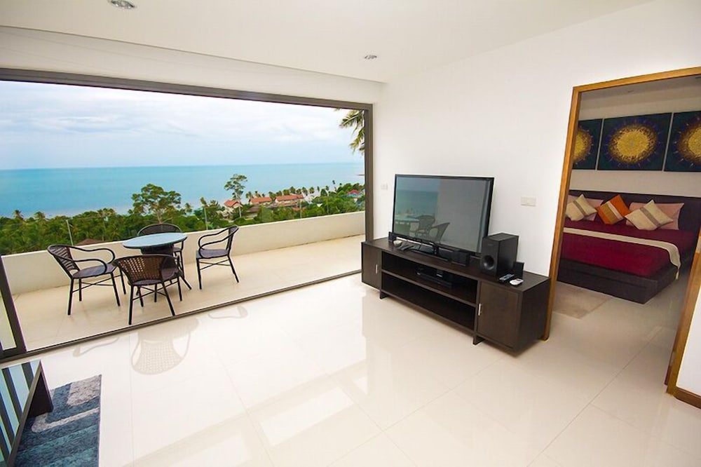 Tropical Sea View Residence 40/60