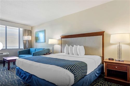 Room, King Bed, Ocean Front