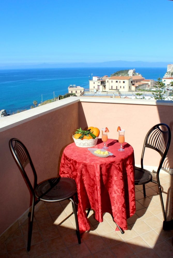 Terrazzo Sul Mare Hotel 16/26