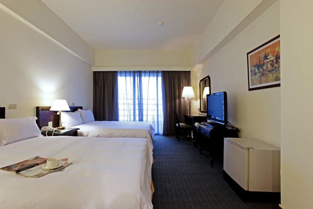 Metro Hotel 16/37