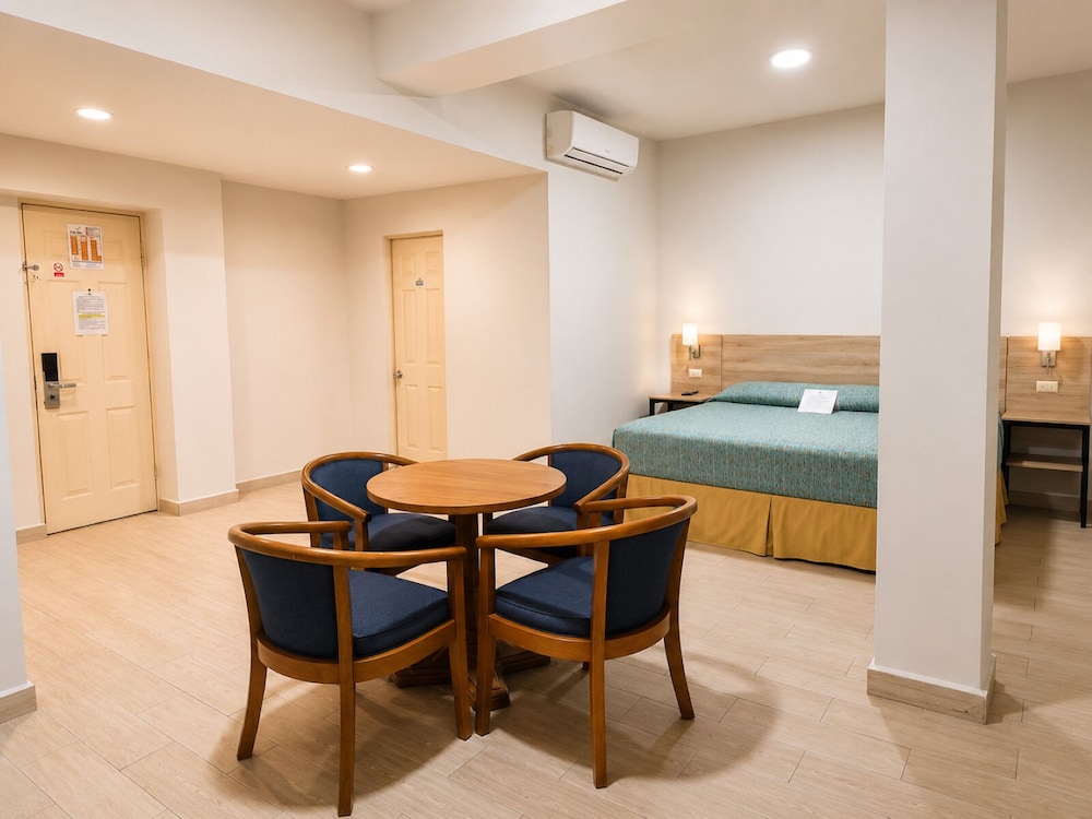 Hotel Son Mar Monterrey Centro 34/54