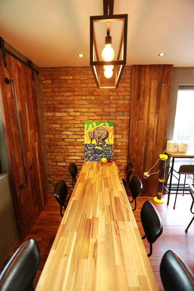 Noel Business Hotel 43/59